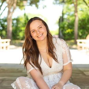 Meet your Posher, Chloe